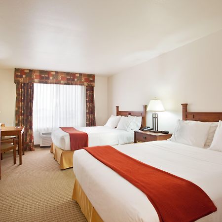 Holiday Inn Express Hotel & Suites Mattoon By Ihg Zimmer foto